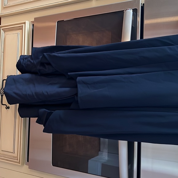 Classy navy hi lo dress with long sleeves - Picture 3 of 4